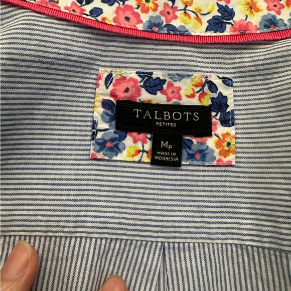 Talbots Blue and White Casual Button Down Shirt - Picture 3 of 6
